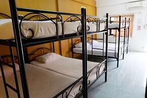 Jaya Hostel - Adults Only