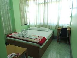 Nay Chi Linn Hotel