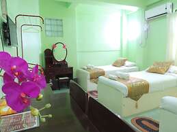 Nay Chi Linn Hotel