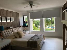 Hotel Boutique Casa Laguna Cancun