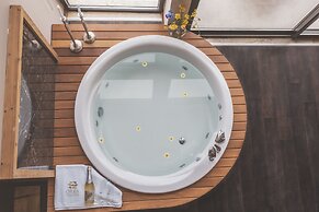 Orka Cove Hotel Penthouse & Suites - Adults Only