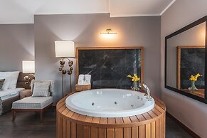 Orka Cove Hotel Penthouse & Suites - Adults Only