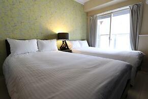 Elizabeth Garden Shinsaibashi