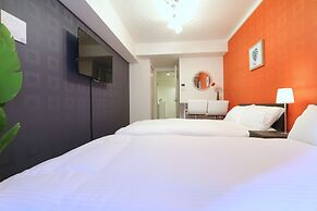 Elizabeth Garden Shinsaibashi