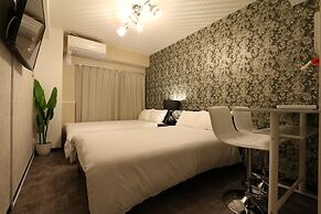 Elizabeth Garden Shinsaibashi