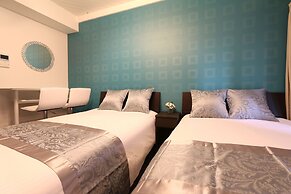 Elizabeth Garden Shinsaibashi