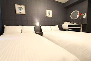 Elizabeth Garden Shinsaibashi