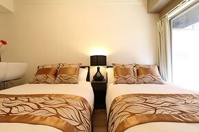 Elizabeth Garden Shinsaibashi