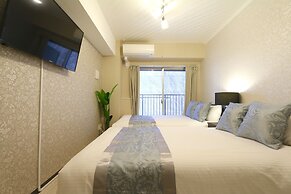 Elizabeth Garden Shinsaibashi