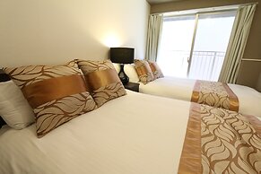 Elizabeth Garden Shinsaibashi