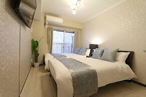 Elizabeth Garden Shinsaibashi