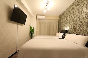 Elizabeth Garden Shinsaibashi