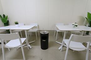 Elizabeth Garden Shinsaibashi