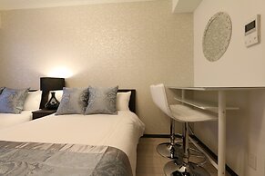 Elizabeth Garden Shinsaibashi