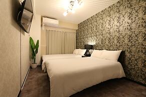 Elizabeth Garden Shinsaibashi