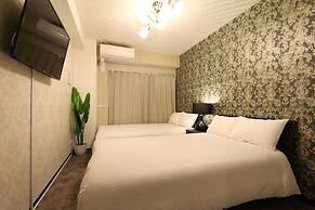 Elizabeth Garden Shinsaibashi