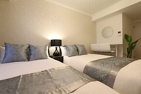 Elizabeth Garden Shinsaibashi