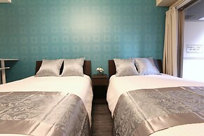 Elizabeth Garden Shinsaibashi