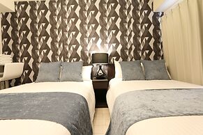 Elizabeth Garden Shinsaibashi