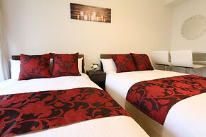 Elizabeth Garden Shinsaibashi