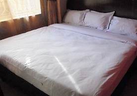 Bunyonyi Inn Hotel