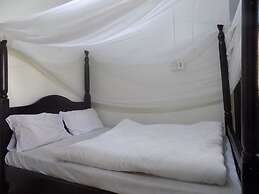 Livani Beach Motel