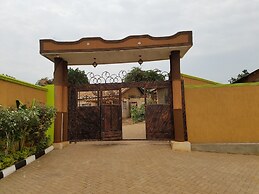 Sibyangu Standard Hotel