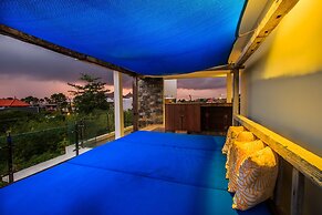 Villa Rainbow Runner