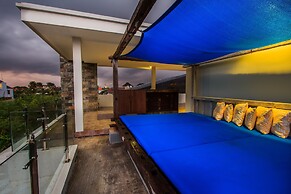 Villa Rainbow Runner