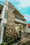 Villa Rainbow Runner