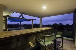 Villa Rainbow Runner