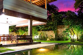 Villa Tristan - Private Pool Balcony Gazebo