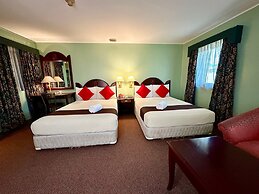 Palladium Suites Hotel