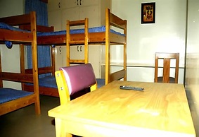Shalom House - Hostel