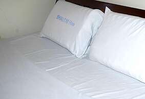 Shalom House - Hostel