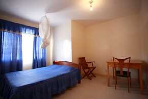 Shalom House - Hostel