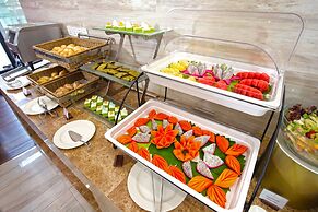 Olympia City Hotel by Dara