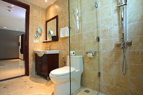 Olympia City Hotel by Dara