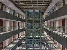 Olympia City Hotel by Dara