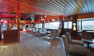 Treebo Premium Blue Mountain Country Club And Resort