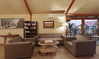 Treebo Premium Blue Mountain Country Club And Resort
