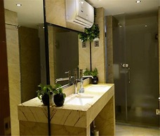 Shenzhen Port Apartment