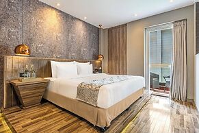 Sterling Palm Bliss - Rishikesh