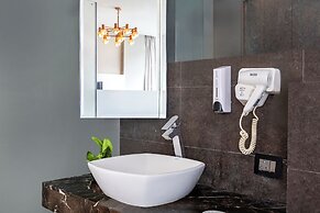 Sterling Palm Bliss - Rishikesh