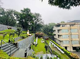 Sterling Palm Bliss - Rishikesh