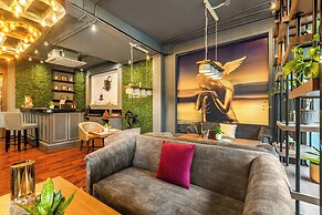 Sterling Palm Bliss - Rishikesh