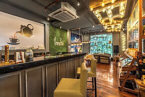 Sterling Palm Bliss - Rishikesh