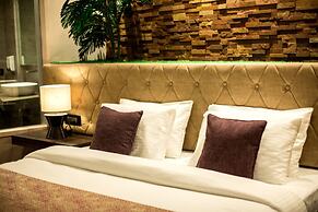 Sterling Palm Bliss - Rishikesh