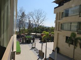 Sterling Palm Bliss - Rishikesh