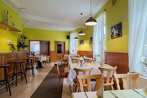 Hotel & Restaurant Lindengarten